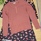 Джемпер женский р.12 М