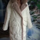 Класна подовжена куртка- пальто на шикарні форми.