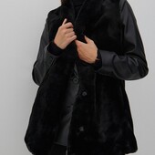 Шубка, розмір М, стан нової