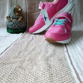 Кросівки німецькі нові 40