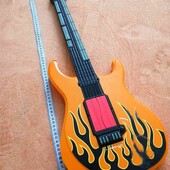 Гитара, музыкальный инструмент - игрушка