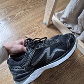 Шикарні кросівки у гарному стані, 43