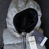 Gap брендовая теплая стёганая жилетка с капюшоном на ребенка от 0/6 месяцев