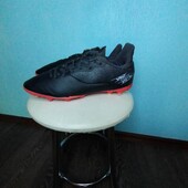 Футбольне взуття Kipsta.