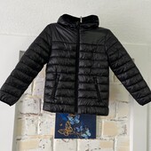 Стильна демісезоннакурточка на хлопчика куртка з капюшоном