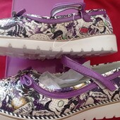 Новые детские туфельки на девочку в коробке