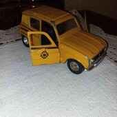 Масштабна колекційна модель авто Італія 