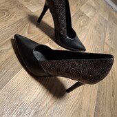 Фірмові стильні туфельки!