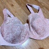 Бюстгальтер 90Е, 95DD в чудовому стані