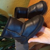 Шкіряні уггі