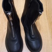 Шкіряні чобітки