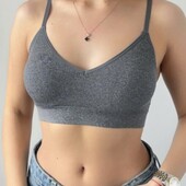 Якісний топ-бюстгальтер від Love to Lounge, розмір М. Фото 1 приклад. В лоті блакитний.