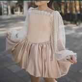 Шикарное дорогое платье шито под заказ на 8-9 лет. Единственное