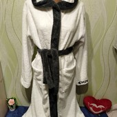 Відмінна якість.Шикарний, теплий халат, ідеальний стан