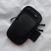 Водонепроникна, універсальна, спортивна сумка на руку.