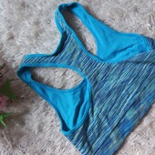 1.Спортивный топ