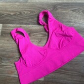 9.Спортивный топ