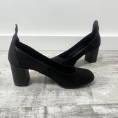 Черные нарядные туфли под замш 38 р со стелькой soft без следов носки