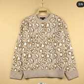 6126.Дуже красивий щільний теплий светр Esmara Л 44/46