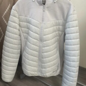 Легенька курточка.