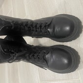 Зимові шкіряні черевики.