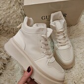 Стильні зручні кросівки з екошкіри на хутрі ,якість супер