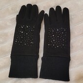 Нові рукавички , р.S
