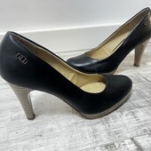 Graceland. Туфли на каблуках 37 р.