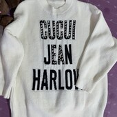 Светр вільного крою