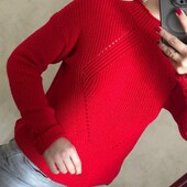 Гарний светр. Р. Л.