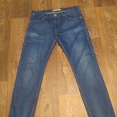 Фирменные джинсы straight Levi's