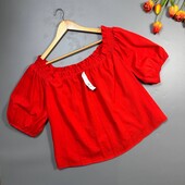 Блуза яскраво червона на плечі натуральна