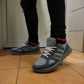 Стильні чоловічі кросівки 