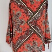 Жіноча віскозна яскрава прінтована блуза р.38