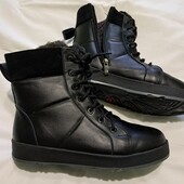 Шкіряні зимові ортопедичні ботинки, р.39 в чудовому стані