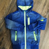 Ветровка на флике рост 116см.на мальчика.