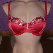 Дуже гарний червоний бюстгальтер M&S р.34/75С