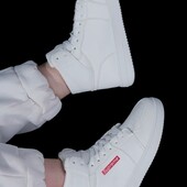 Розпродаж Стильні кросівки унісекс в наявності 36,37,розмір гарна якість