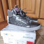 Кроссовки на девочку geox