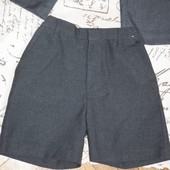 Серые костюмные школьные шорты tu на 6 лет
