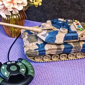 Большой танк на радиоуправлении, аккумулятор, usb, свет, звук