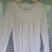 Плісерована кофтинка з мереживом на 8-10 років