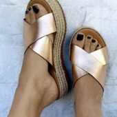 Модняві фірмові шльопки, розмір 37, стелька 23,0см.