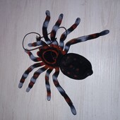 Штучний павук великий
