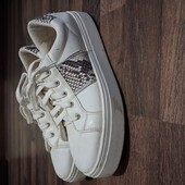 Кросівки 40р