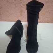Фірмові замшеві чобітки на каблуку, весна / осінь, устілка 26, розмір 40