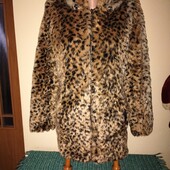 Шикарна шубка з капюшоном в леопардовий принт, не пропустіть!