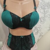 Шикарний комплект George 80 D Заміри в описі!