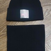 класний  комплект шапка і хомуток 