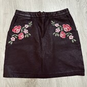 Шкіряна спідниця-вишиванка від New Look, розмір 8/36. В ідеалі.